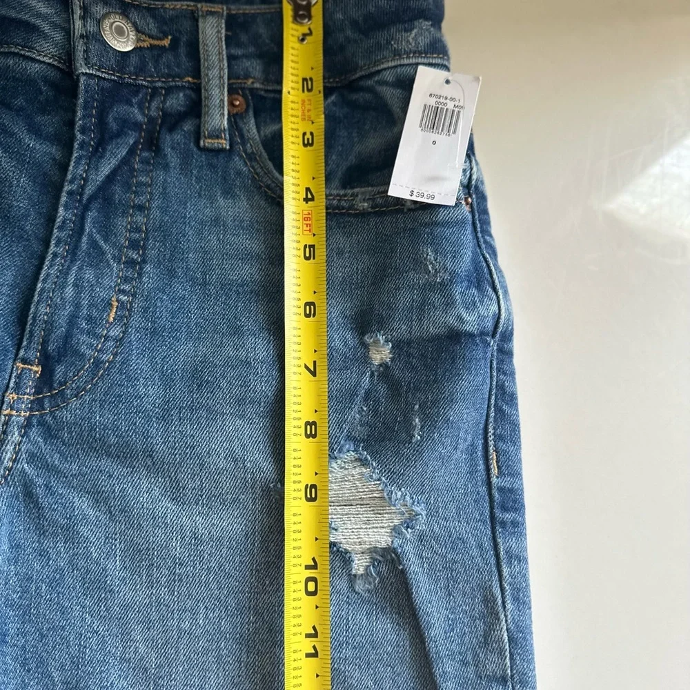 Old Navy Jeans Shorts Wash Distressed old navy NWT SIZE 0